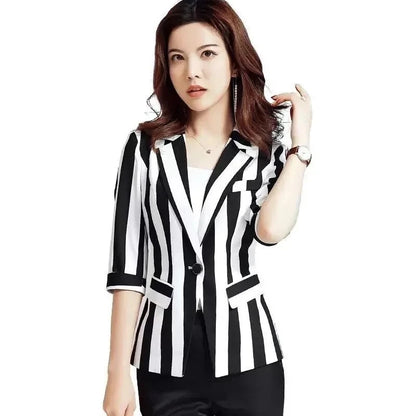 Chic Striped Small Suit Jacket for Women - Slim Waist, Fashion-Forward Short Top Blazer for Spring & Autumn